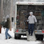 don-the-gloves-7-tips-for-moving-in-the-winter